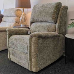 SHOWROOM CLEARANCE ITEM - RISER RECLINER - Celebrity Farndon Standard Triple Motor Cloud Zero Lift and Tilt Recliner
